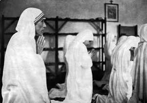 Madre Teresa in preghiera