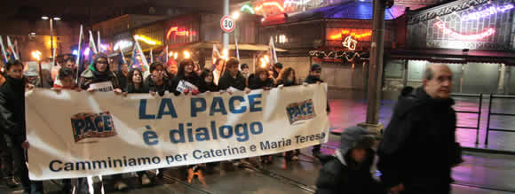La Marcia della Pace attraversa Porta Palazzo