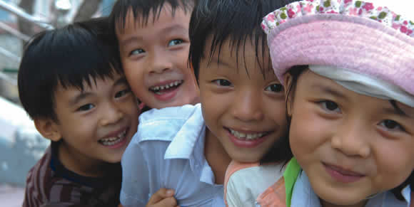 bambini vietnamiti