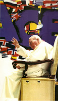 João Paulo II, continue caminhando conosco...