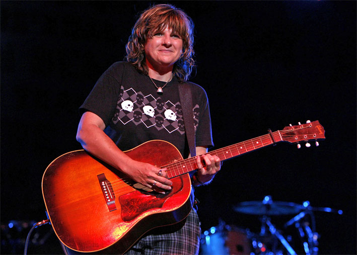 Amy Ray - Sure Feels Good Anyway